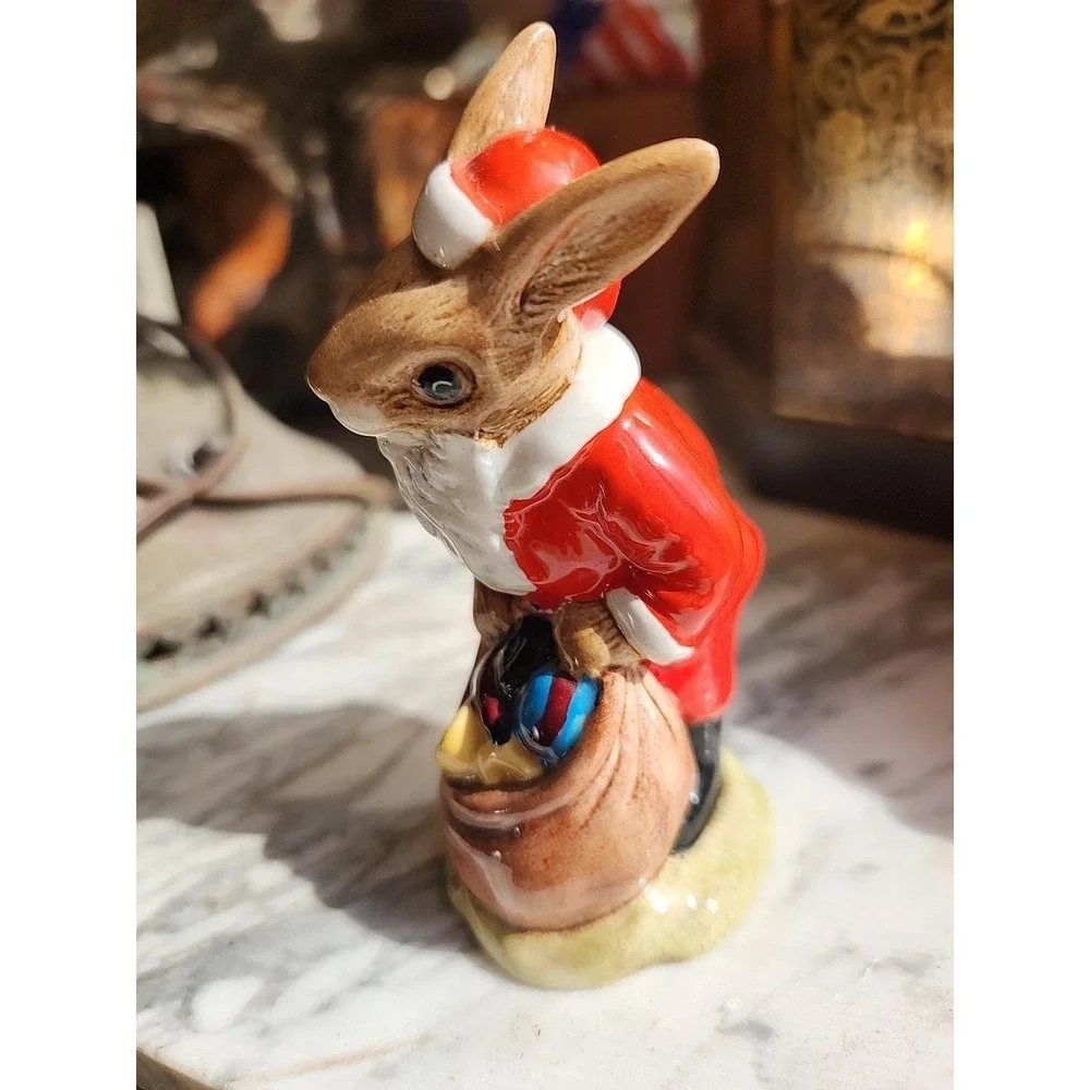 Santa Claus Bunnykins Royal Doulton Happy Christmas Porcelain Figurine DB17 1981